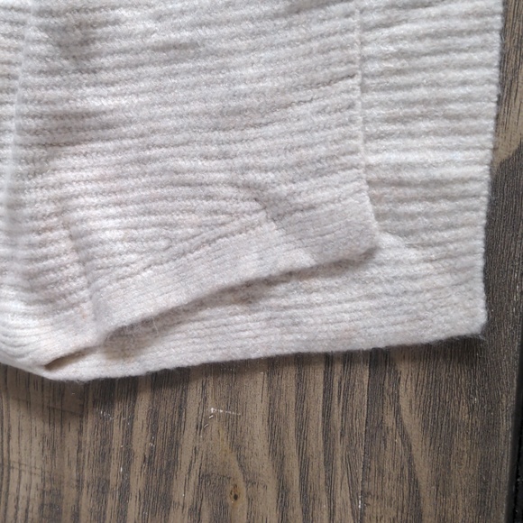 NWT Vince Camuto Sweater Vest Cream Knit Size L Soft Warm Acrylic Poly … - Picture 9 of 12